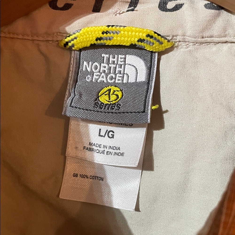 North Face A5 Men's Orange Plaid Button Down Short Sleeve Shirt - Picture 2 of 5
